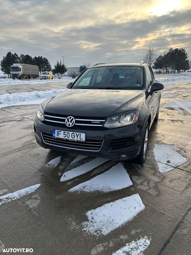 Volkswagen Touareg - 2