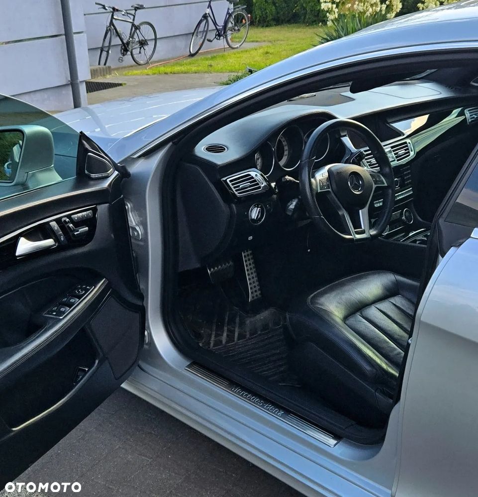 Mercedes-Benz CLS - 9