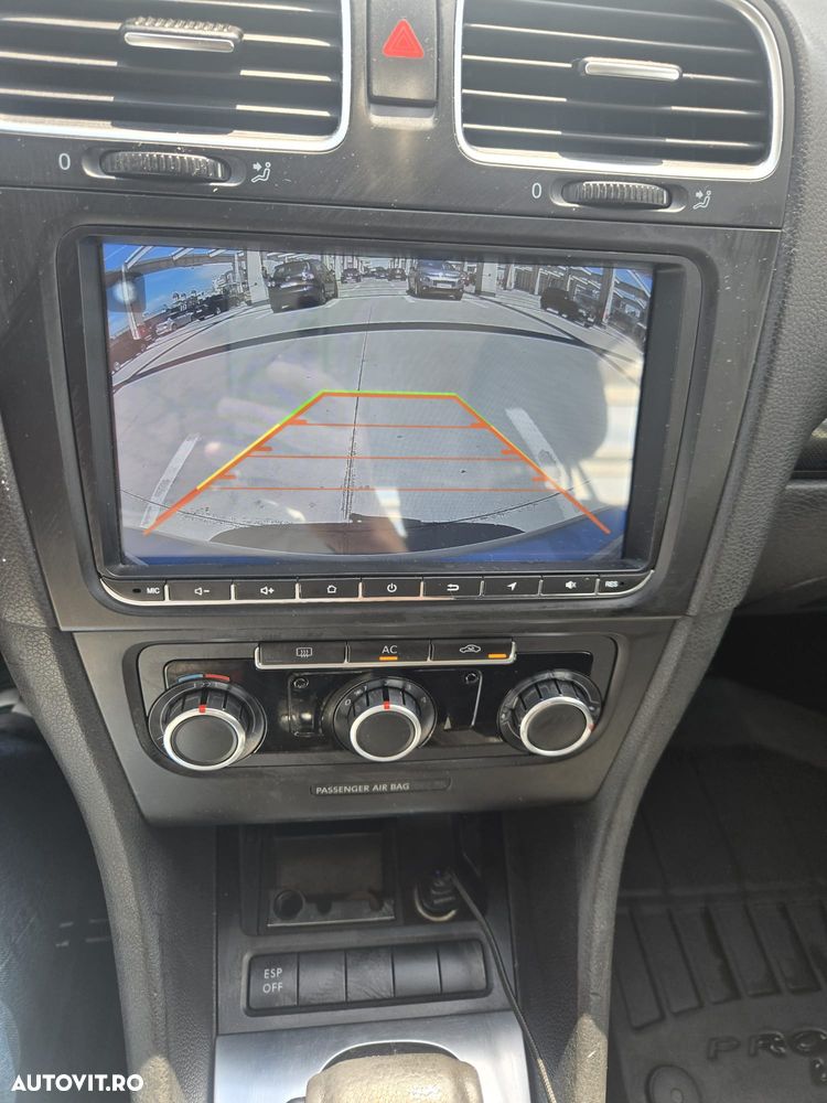 Volkswagen Golf - 5