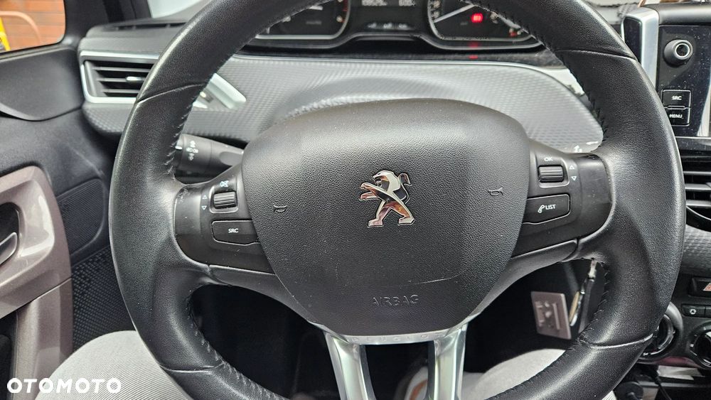 Peugeot 2008 1.6 BlueHDi Allure - 12