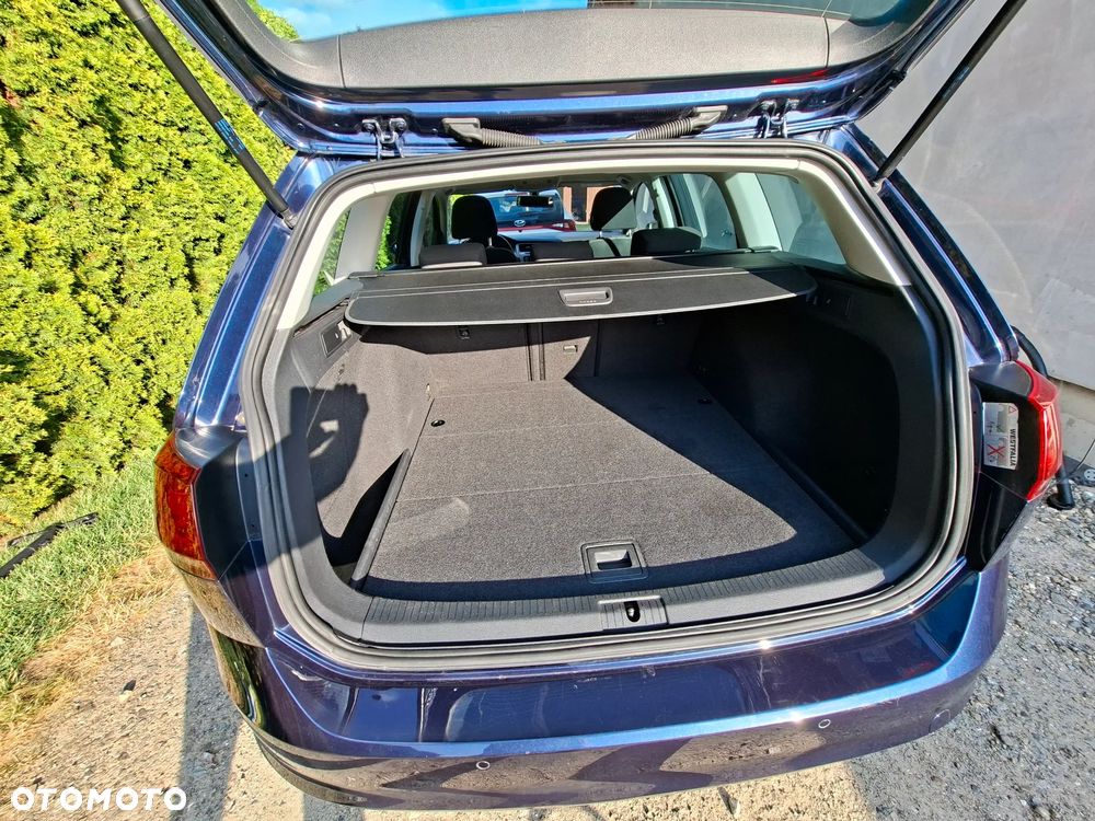 Volkswagen Golf 1.6 TDI Comfortline - 12