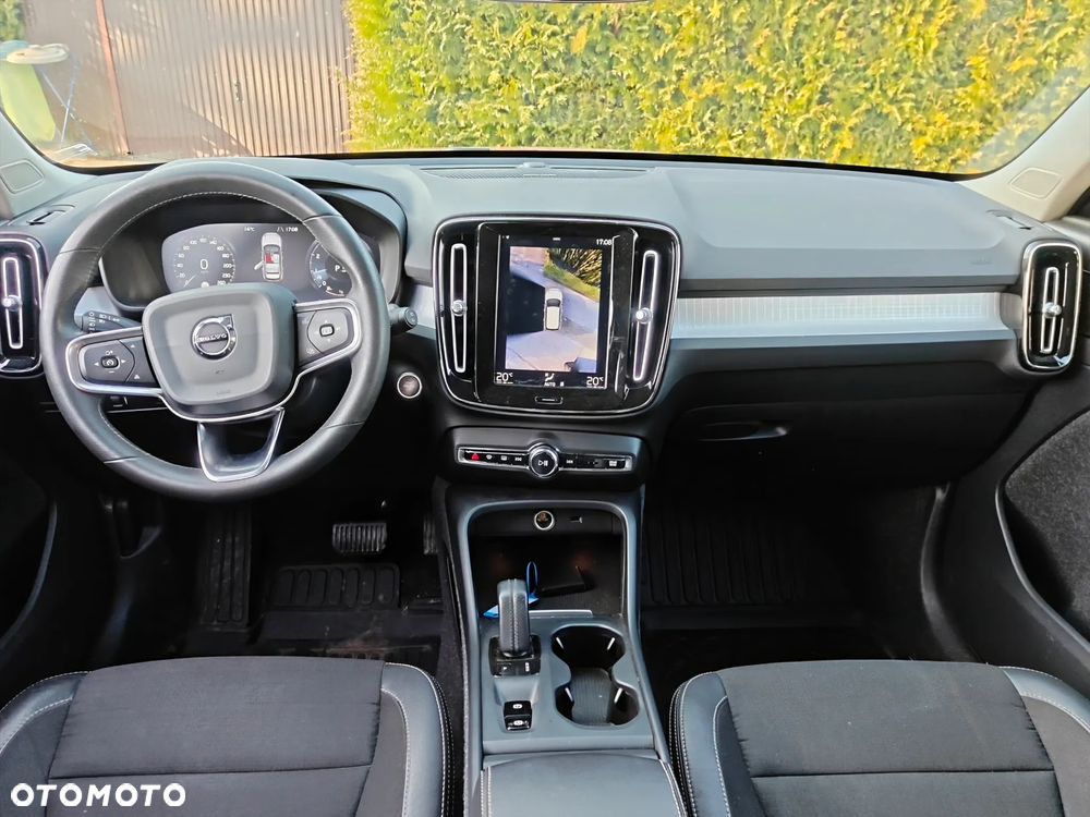 Volvo XC 40 T4 AWD Geartronic Momentum Pro - 10