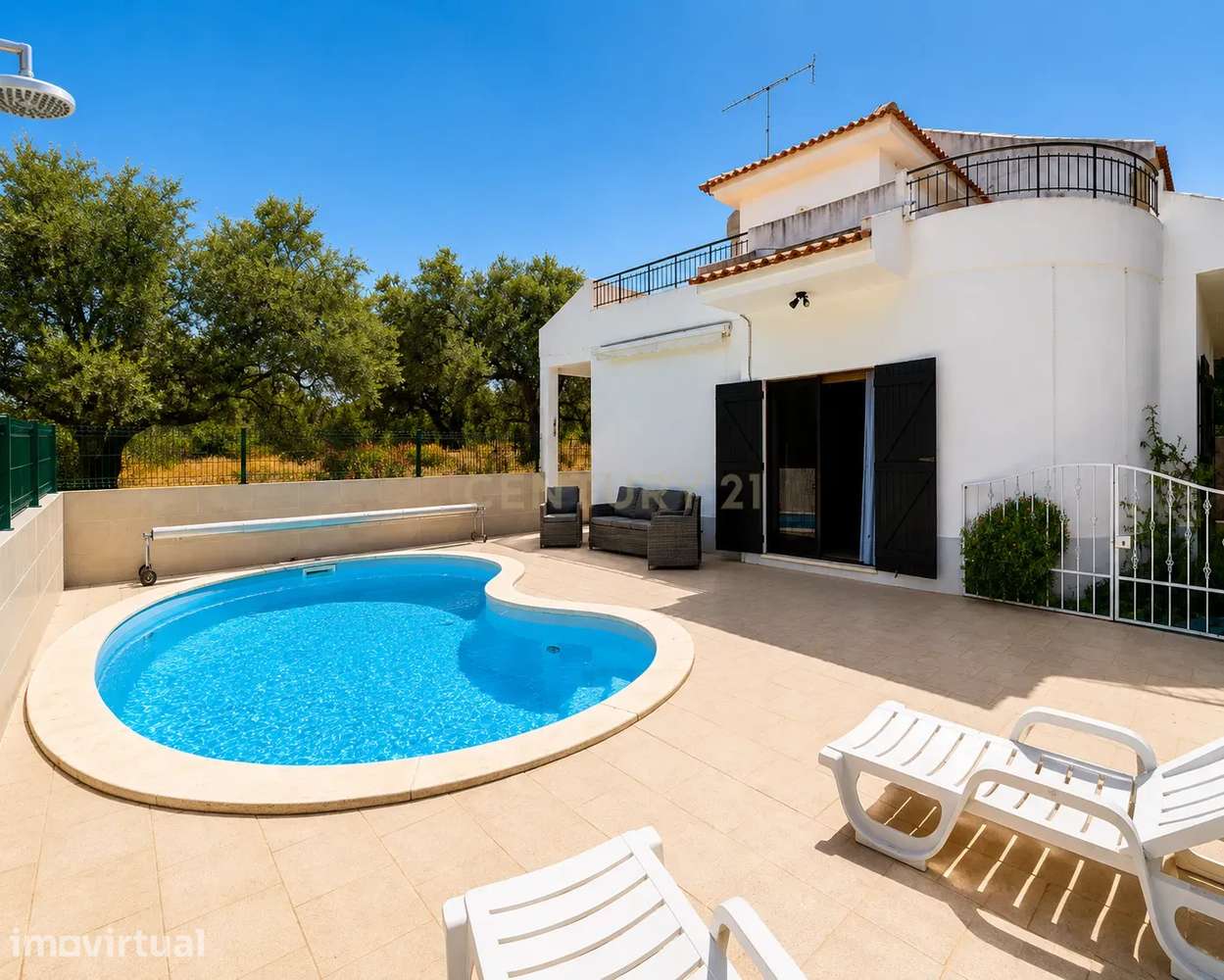 Moradia T3 com Piscina, Amplos Terraços e Vista de Campo e Mar, a 5 Mi - Grande imagem: 5/26