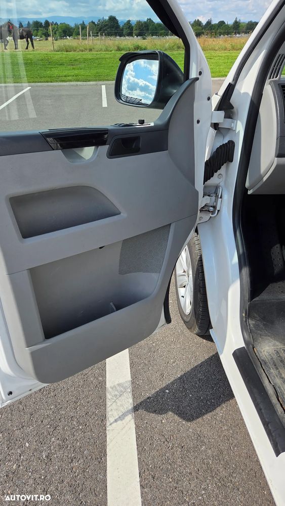 Volkswagen Transporter Multivan Comfortline Scurt - 19