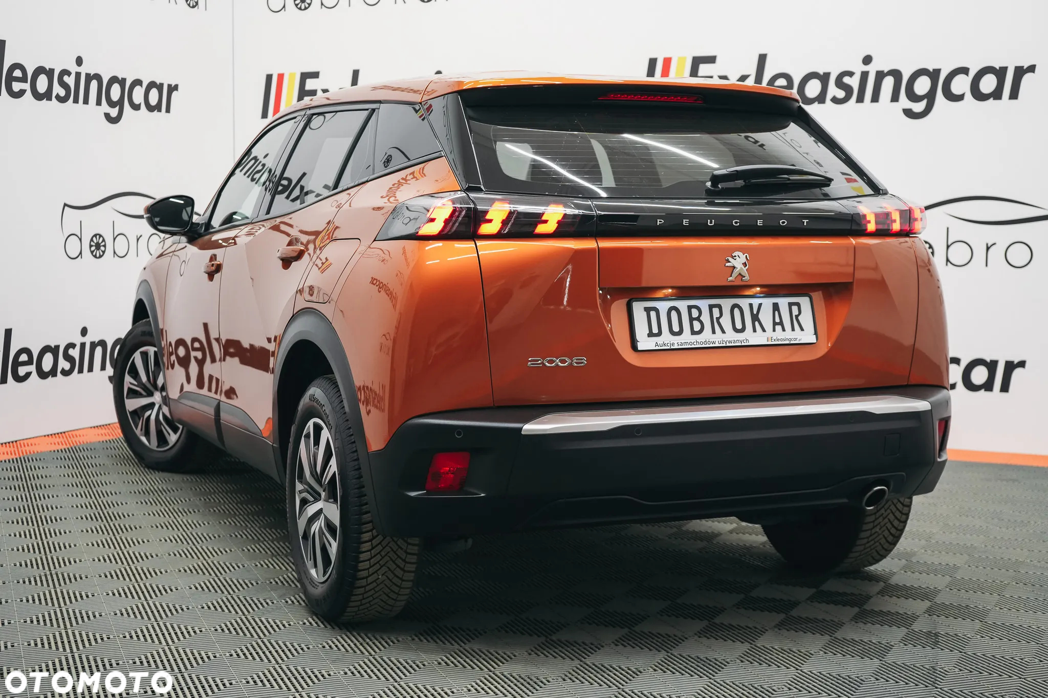 Peugeot 2008 1.5 BlueHDi Allure S&S EAT8 - 10