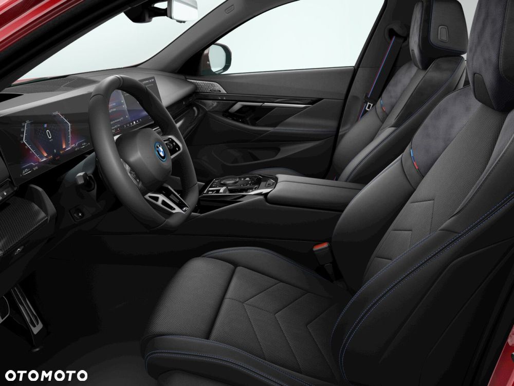 BMW Seria 5 550e xDrive PHEV M Sport - 5