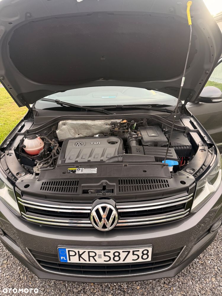 Volkswagen Tiguan 2.0 TDI DPF BlueMotion Technology Lounge Sport & Style - 9