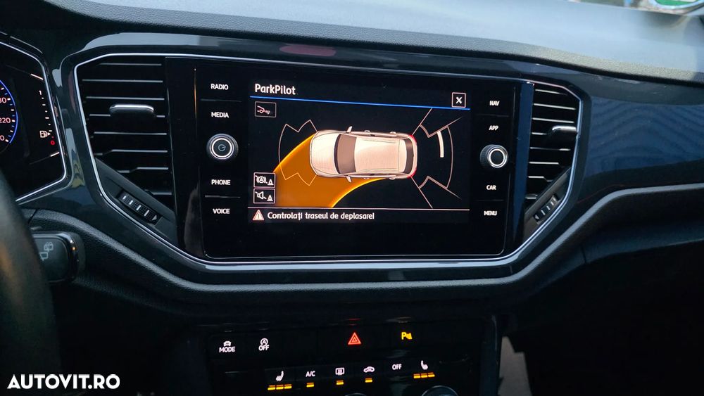 Volkswagen T-Roc 2.0 TDI DSG Sport - 36