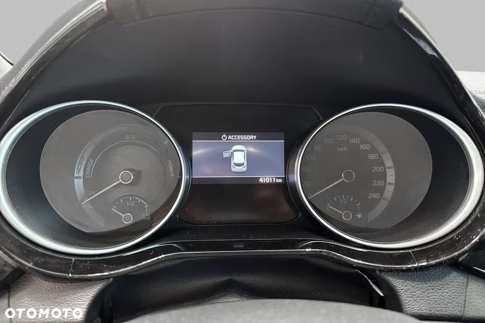 Kia XCeed - 15