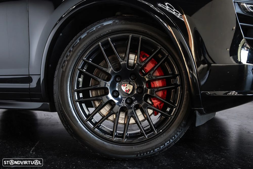Porsche Cayenne GTS Tiptronic S - 3