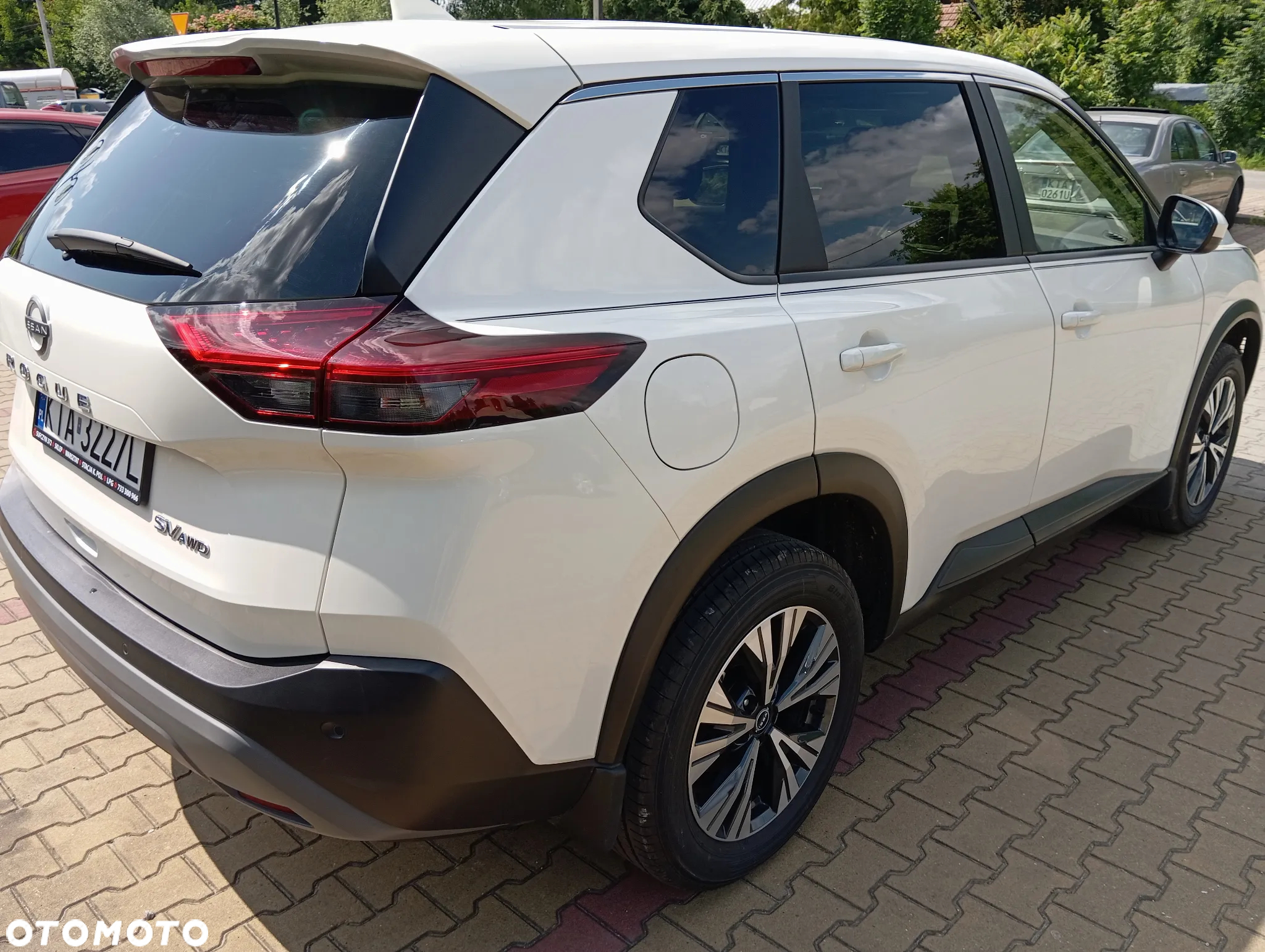 Nissan X-Trail - 4