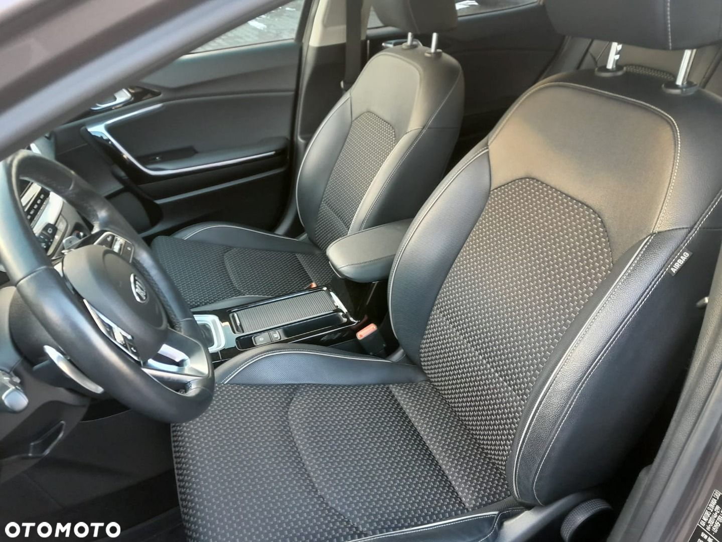 Kia XCeed 1.6 T-GDI L DCT - 9