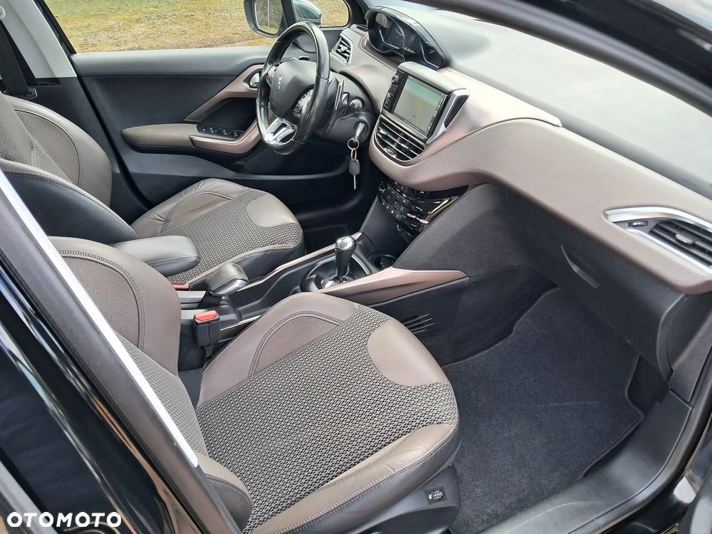 Peugeot 2008 e-HDi FAP 92 EGS6 STOP & START Allure - 20