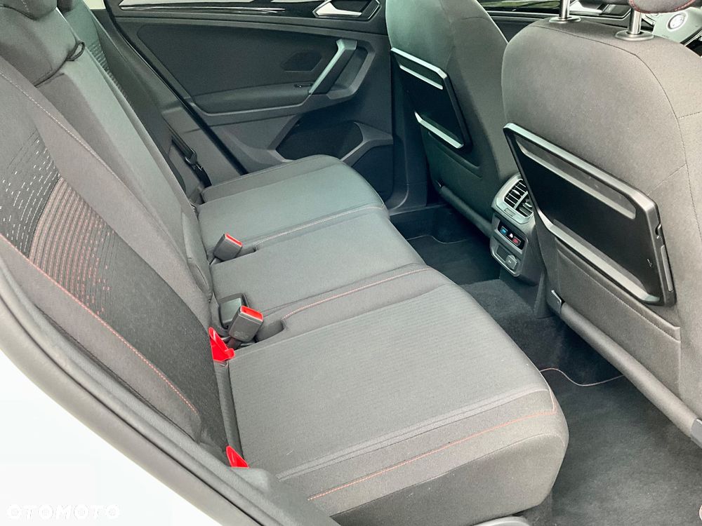 Volkswagen Tiguan 2,0 TSI OPF 4Motion DSG R-Line - 17