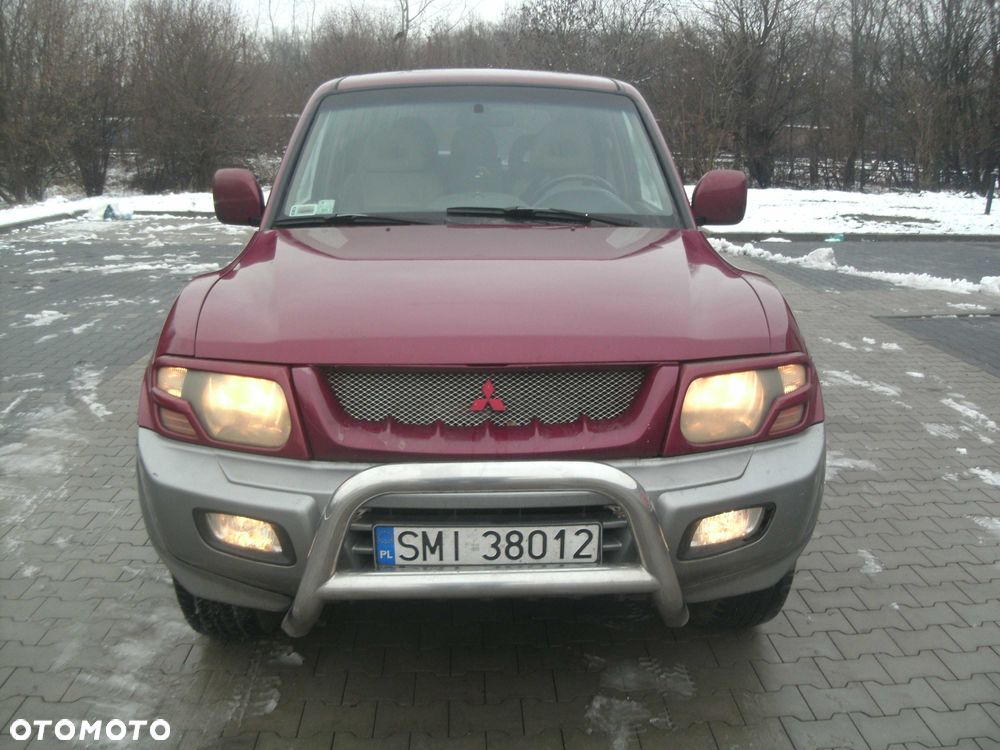 Mitsubishi Pajero - 1