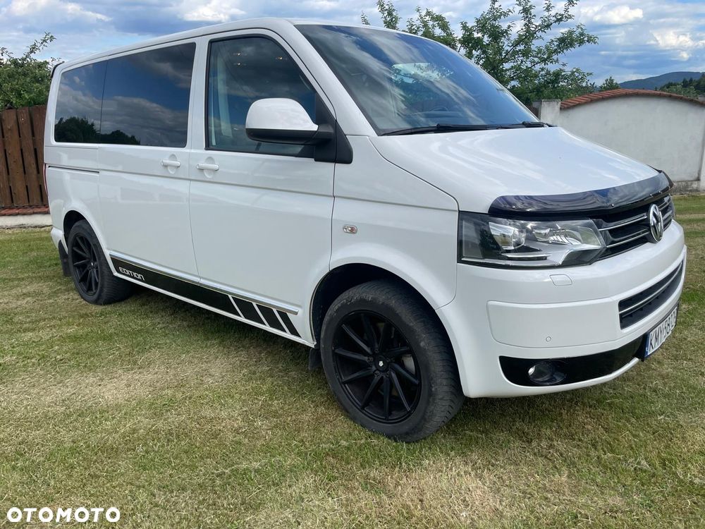 Volkswagen Multivan - 2
