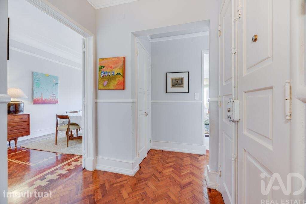 Apartamento T2 em Avenidas Novas de 200 m2 - Grande imagem: 2/38