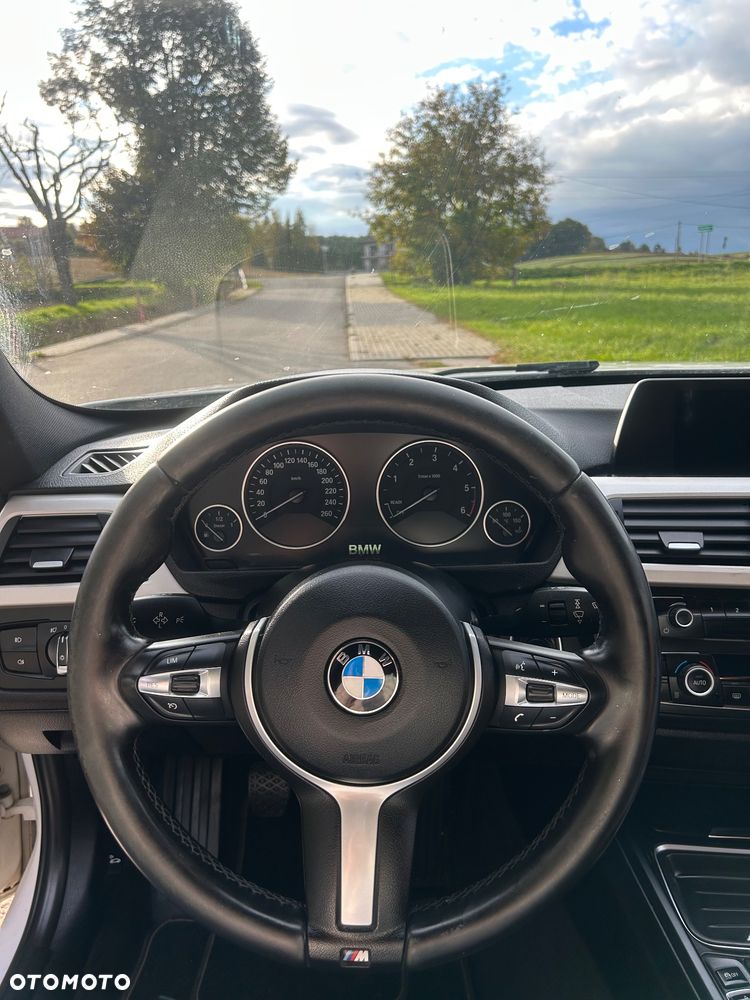 BMW F30 2014 photo 5