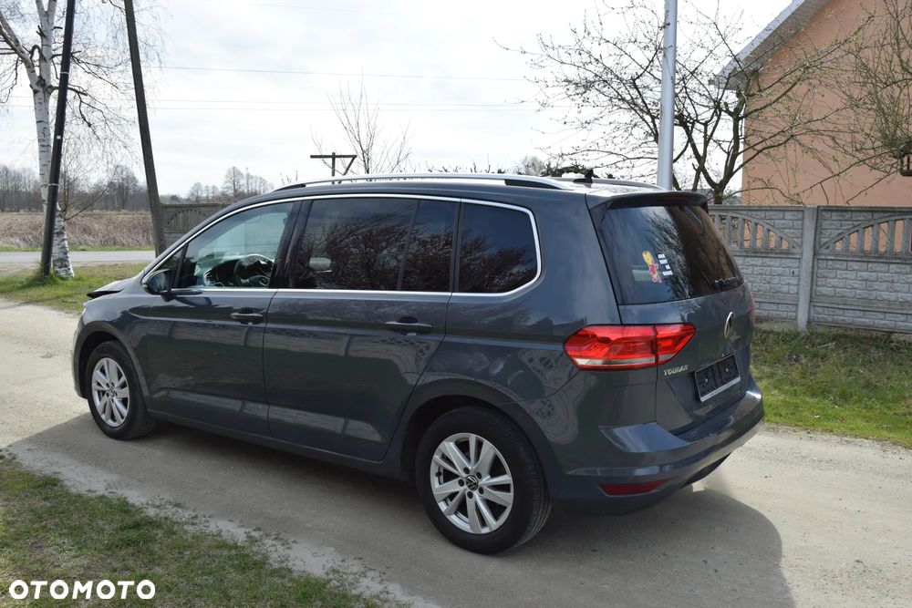 Volkswagen Touran 1.5 TSI ACT OPF DSG Highline - 8