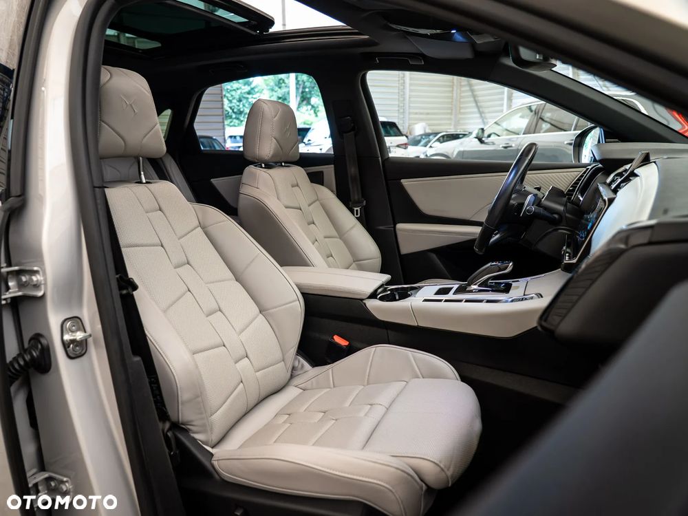 DS Automobiles DS 7 Crossback - 32