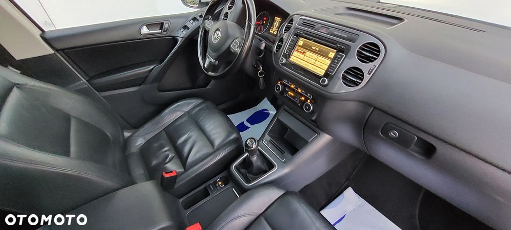 Volkswagen Tiguan 1.4 TSI BlueMotion Technology Exclusive - 28