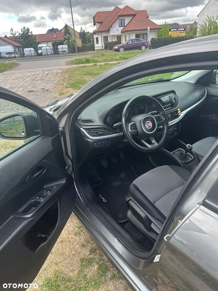 Fiat Tipo 1.4 16v Easy EU6d - 5