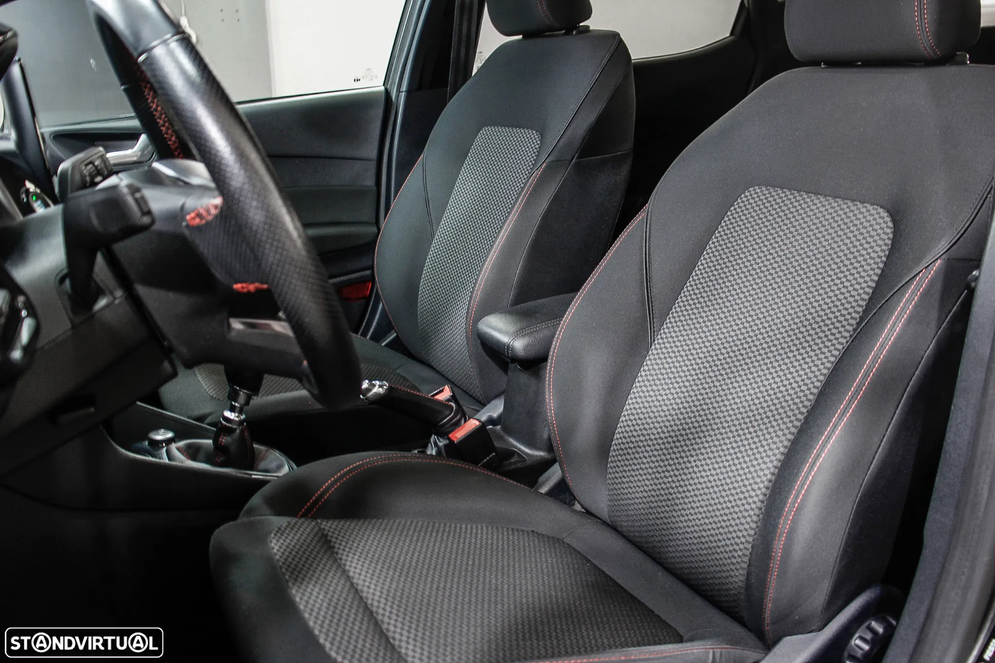 Ford Fiesta 1.0 EcoBoost ST-Line - 8