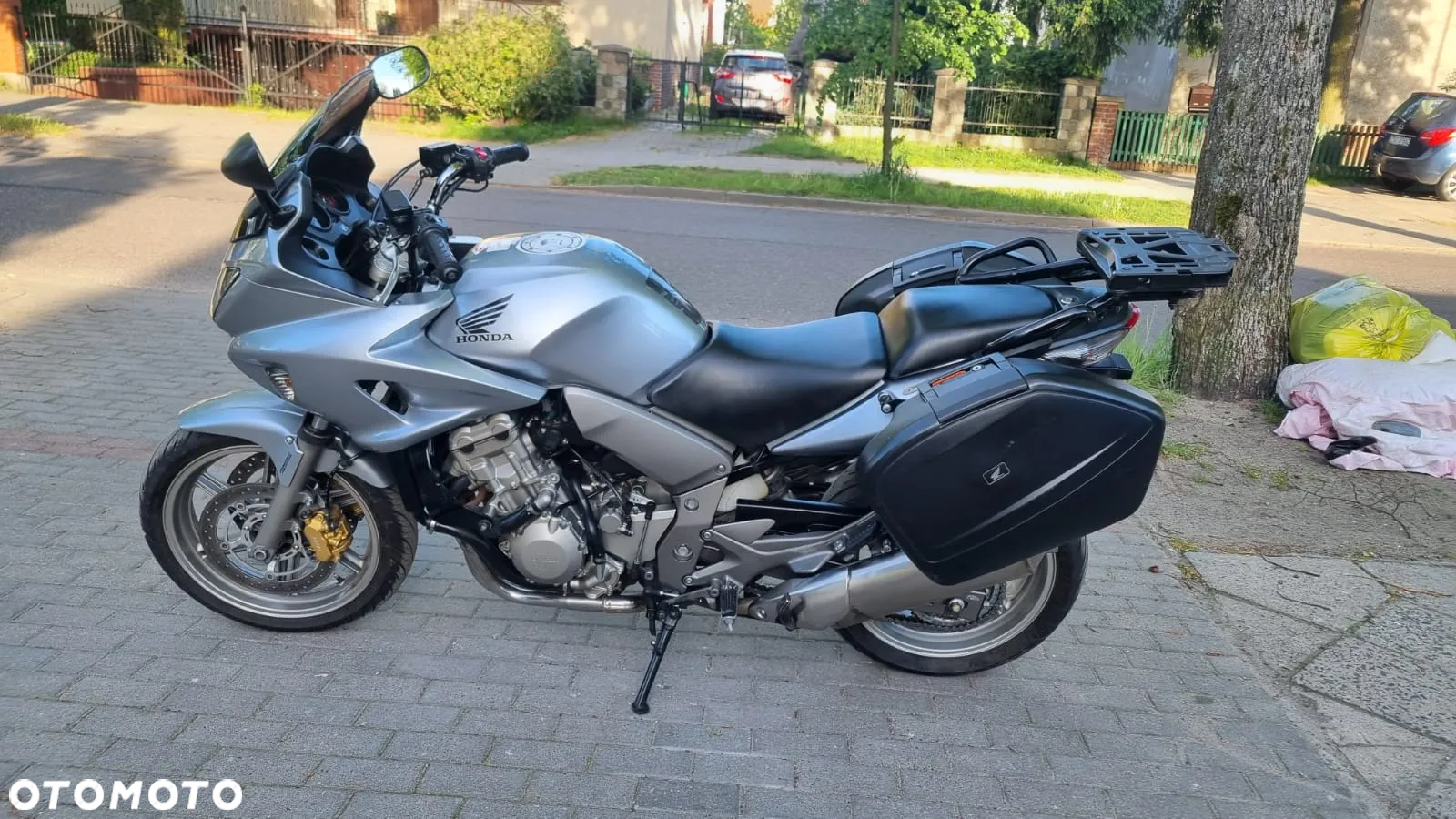 Honda CBF - 28