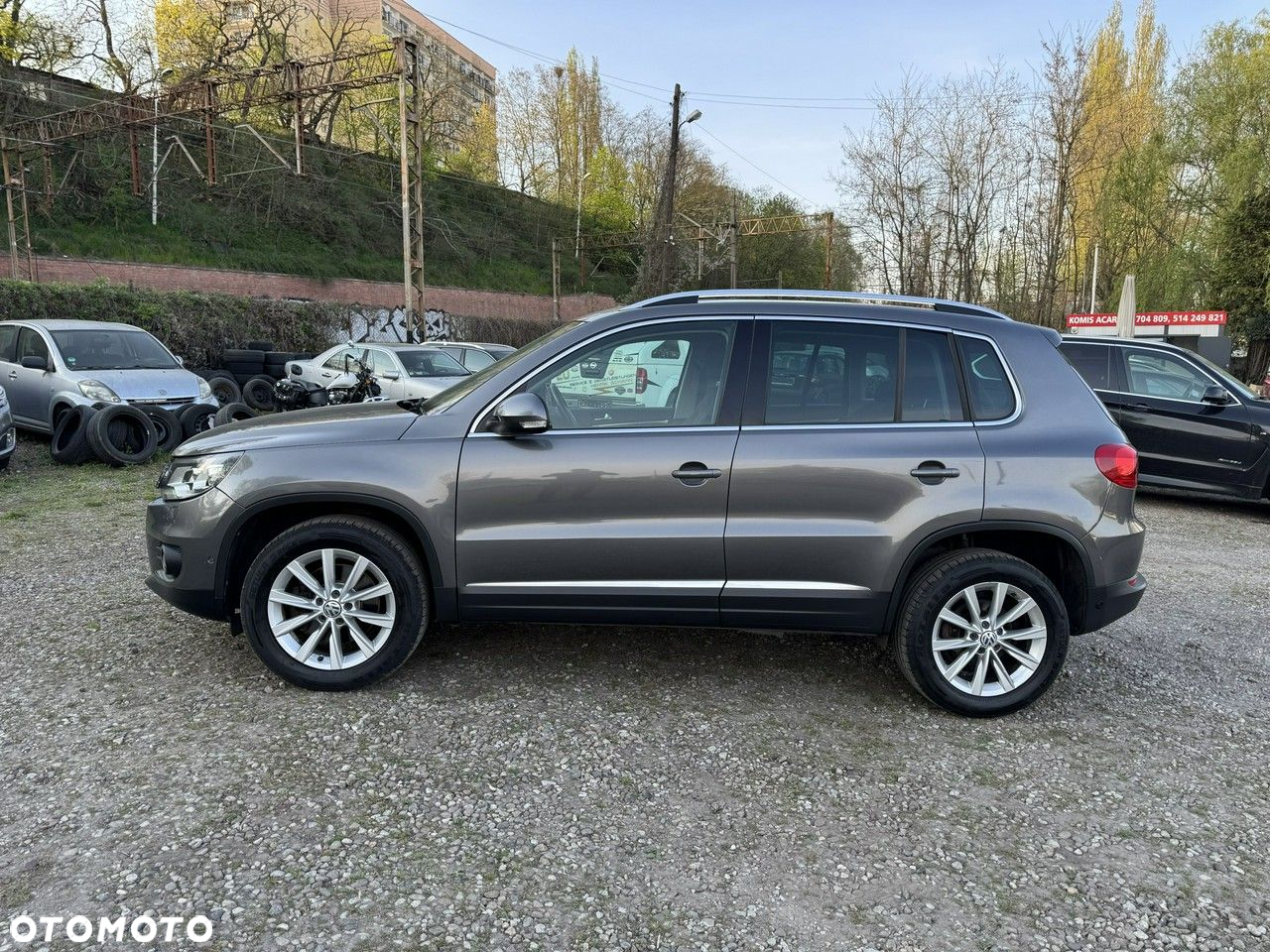 Volkswagen Tiguan - 32
