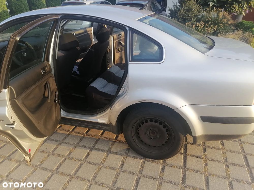 Volkswagen Passat 1.9 TDI - 12