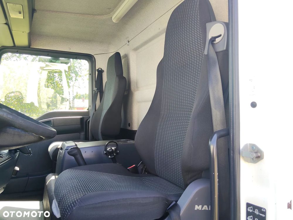 MAN TGL - 17