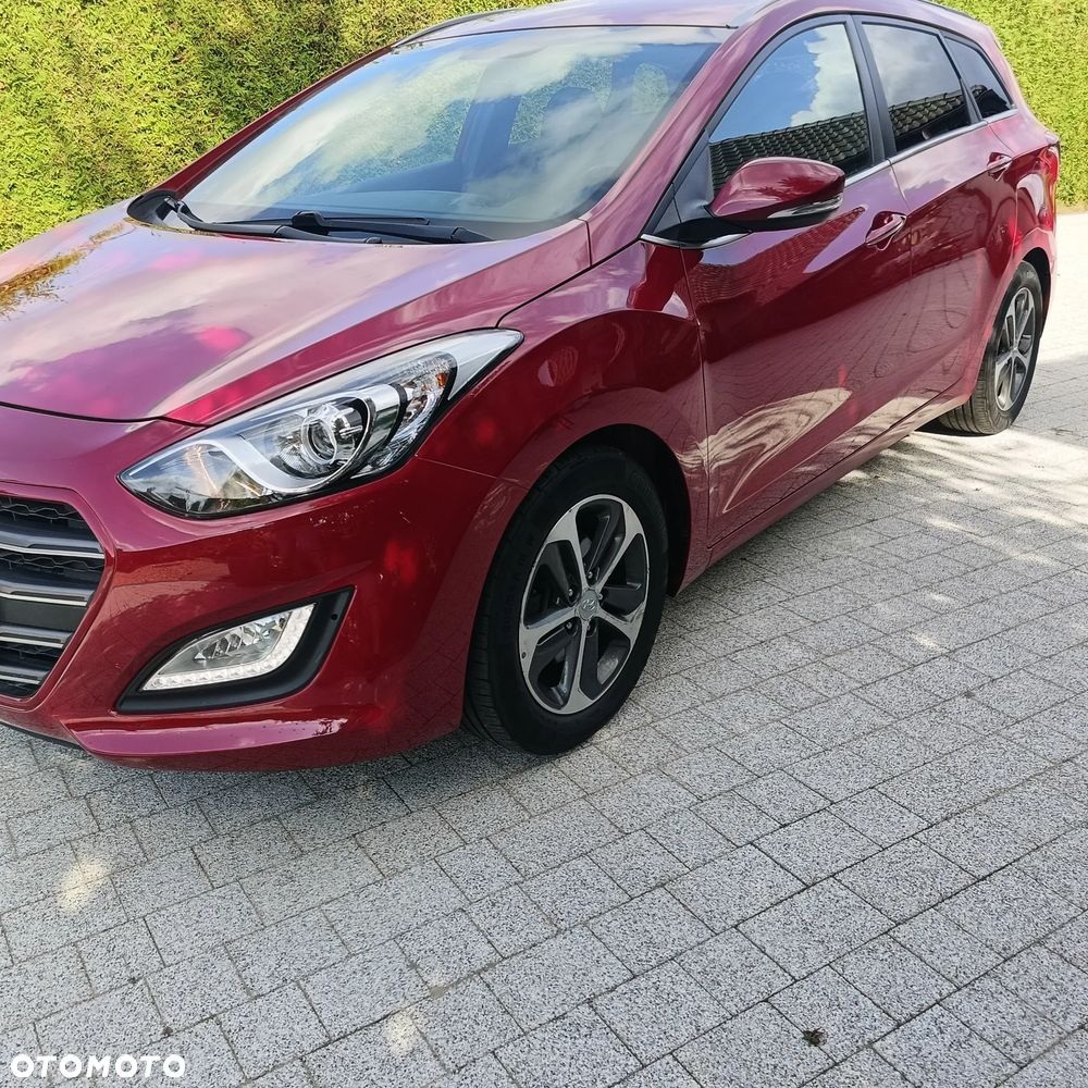 Hyundai i30 1.6 GDI BlueDrive Premium DCT - 1