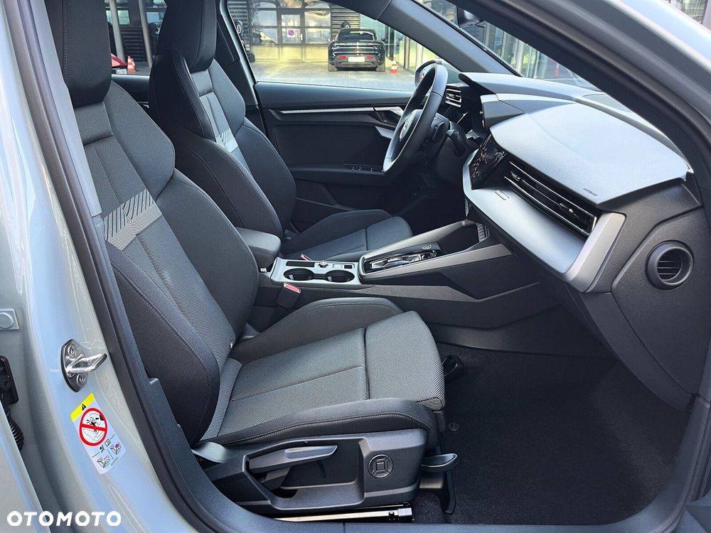 Audi A3 Sportback - 17