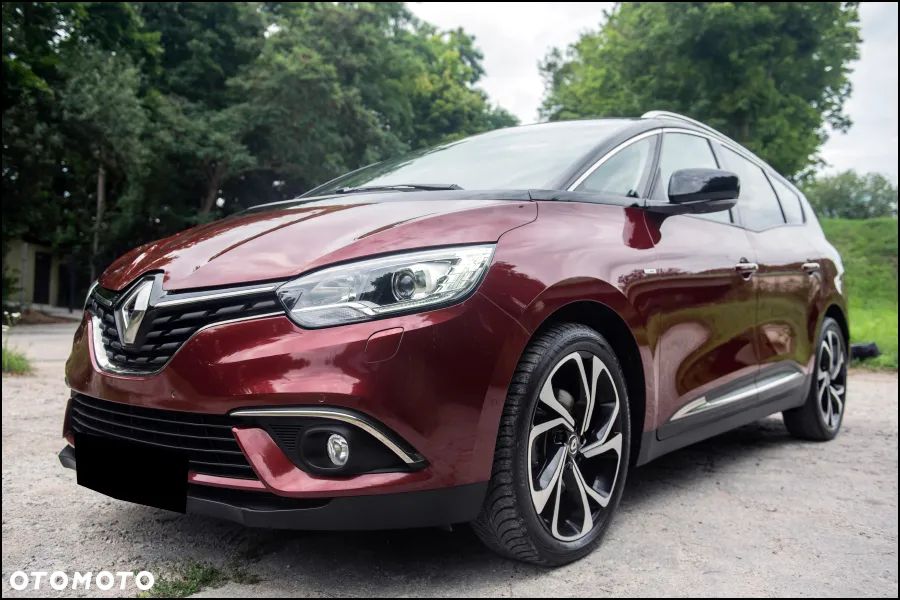 Renault Grand Scenic - 12