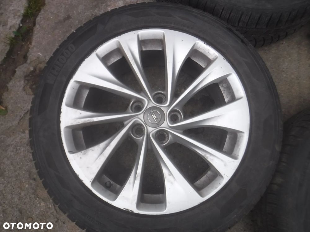 Opel Mokka Astra K Zafira Insignia  alufelgi  17 7,5" Et44  5X105 opony ladne 235/50/17 - 5