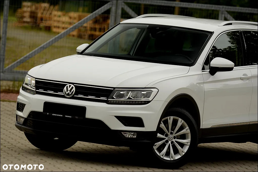 Volkswagen Tiguan 2.0 TDI SCR 4MOTION BlueMotion Technology Comfortline - 8