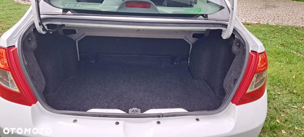 Renault Thalia 1.2 16V All Inclusive Euro5 - 4