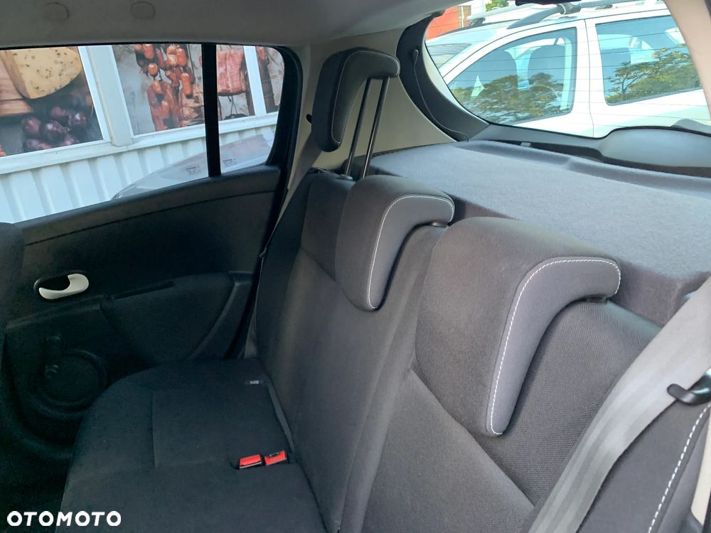 Renault Clio 1.2 16V Alize - 7