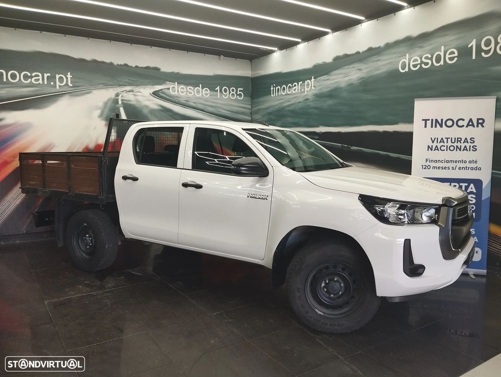 Toyota Hilux 2.4 D-4D 2WD CD CM - 3