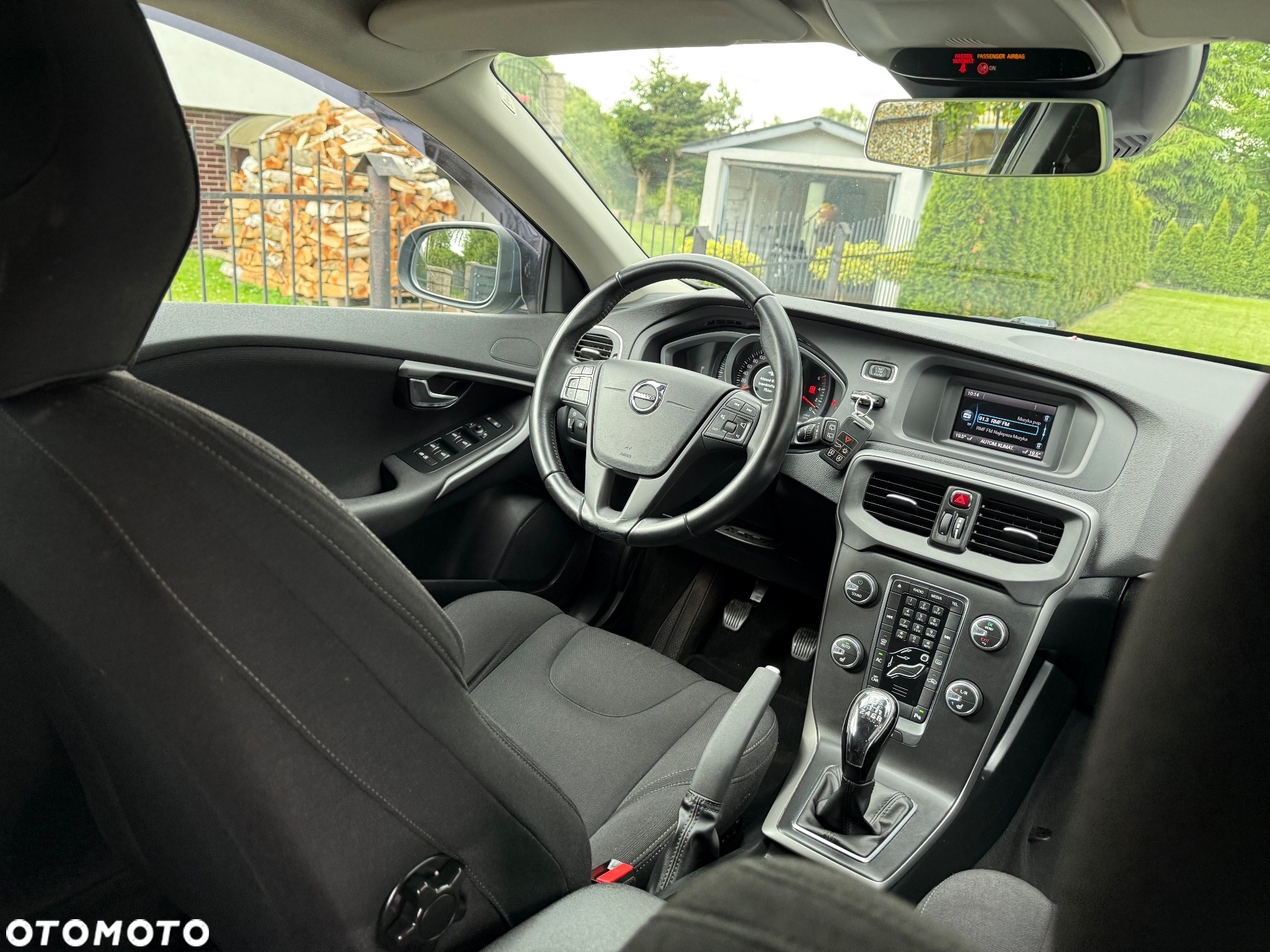 Volvo V40 D2 Drive-E Momentum - 13
