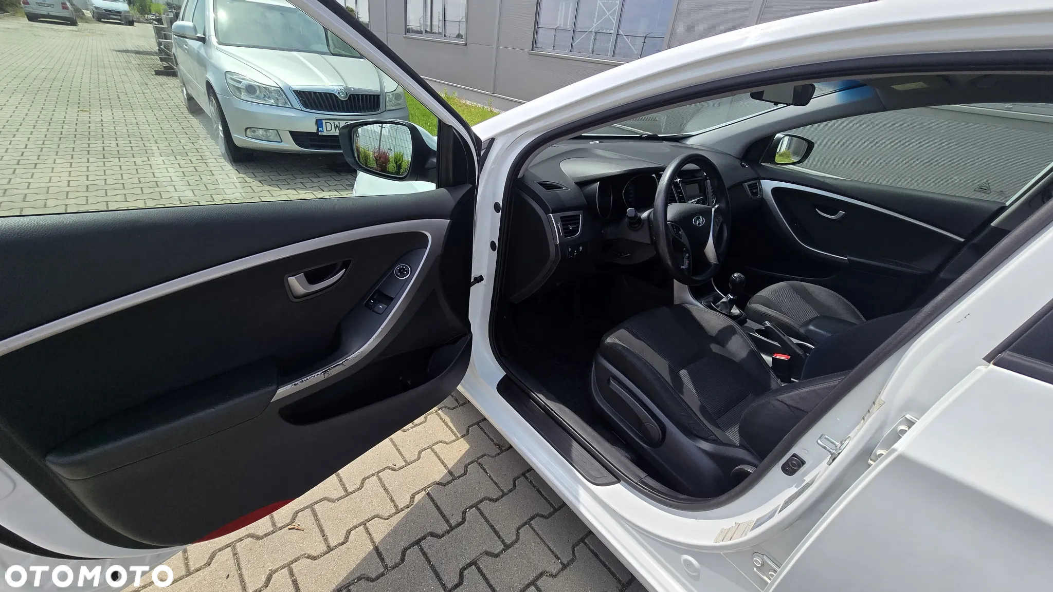 Hyundai i30 1.6 CRDi Classic + - 6