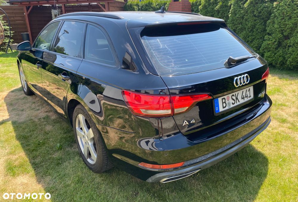 Audi A4 Avant 2.0 TDI S tronic - 4