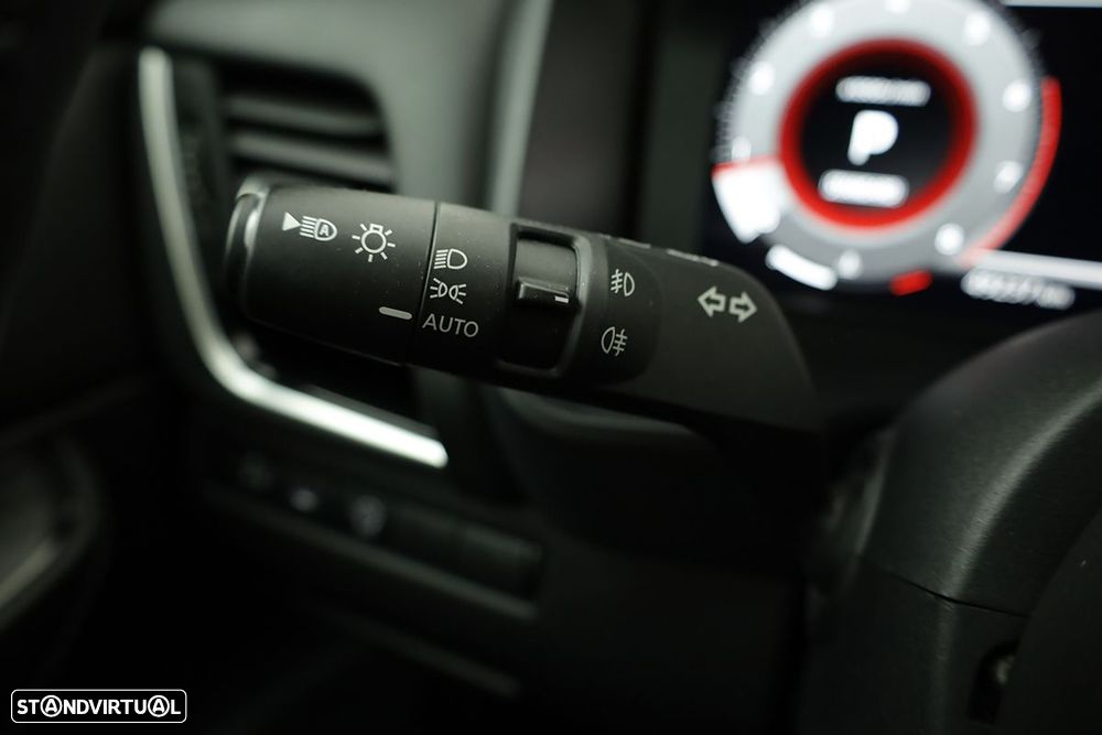 Nissan Qashqai 1.3 DIG-T N-Connecta LED Xtronic - 17