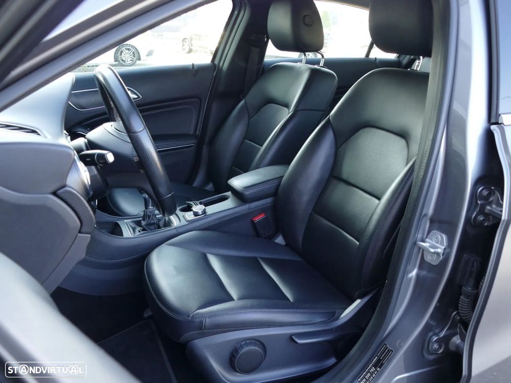 Mercedes-Benz A 180 d Urban - 23