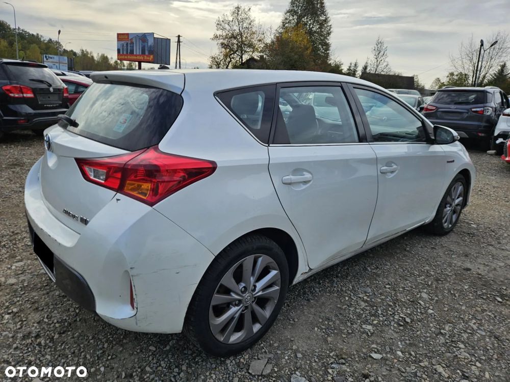 Toyota Auris 1.8 HSD Luna - 3