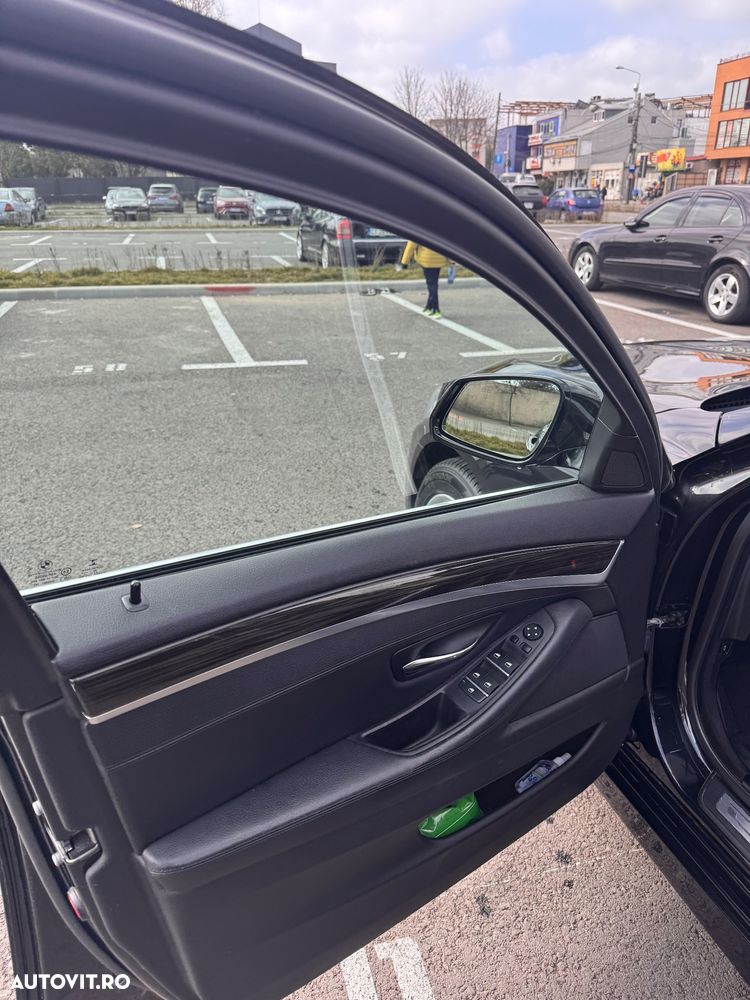 BMW Seria 5 520d xDrive Aut. - 15