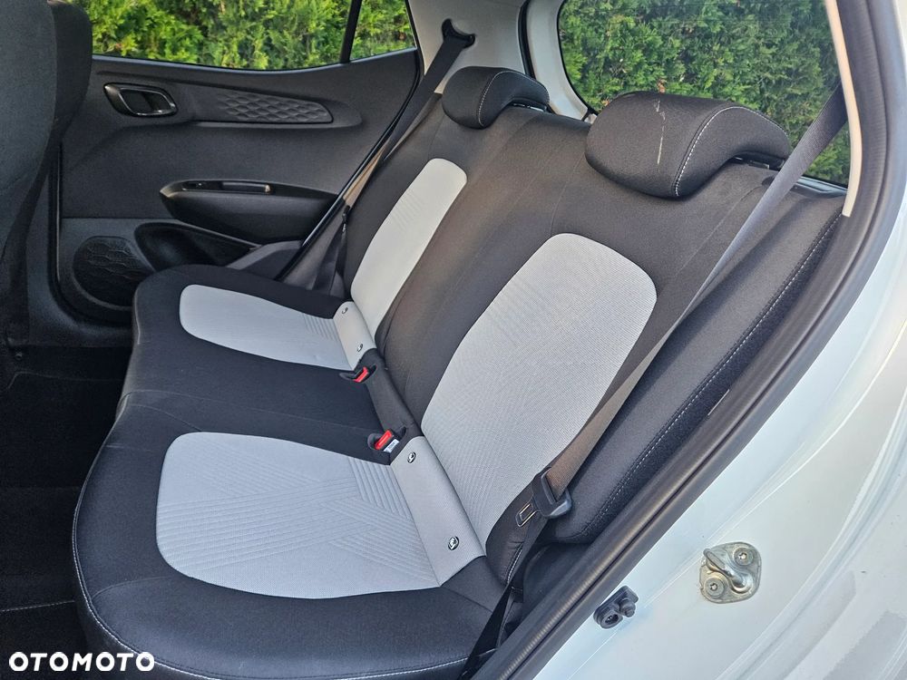 Hyundai i10 1.0 BlueDrive Comfort - 14