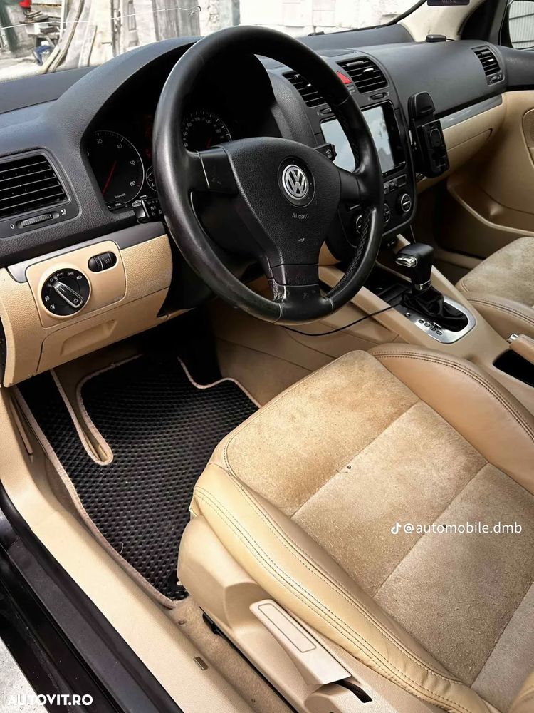 Volkswagen Golf 2.0 TDI Comfortline DSG - 7