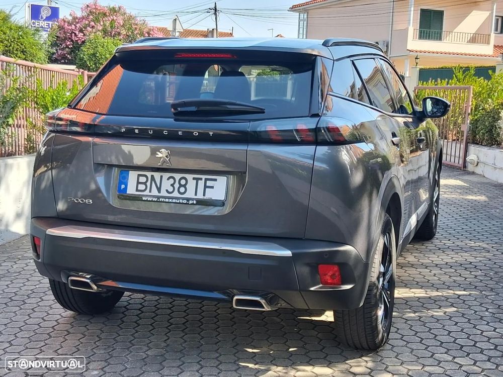 Peugeot 2008 1.2 PureTech Allure EAT8 - 24