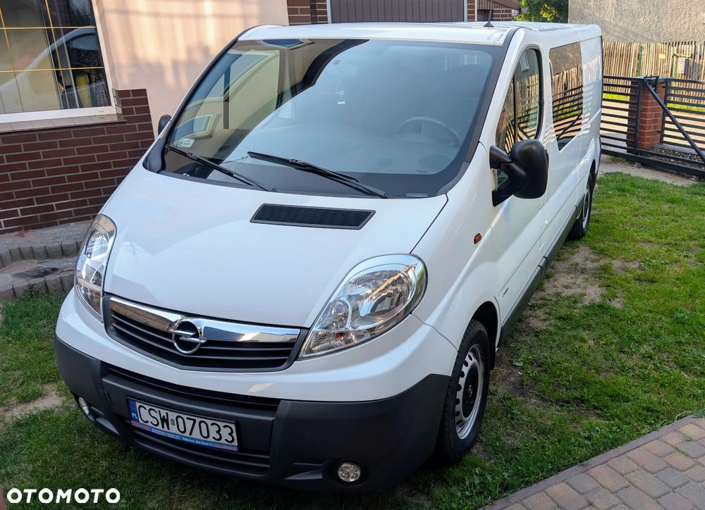 Opel VIVARO - 2